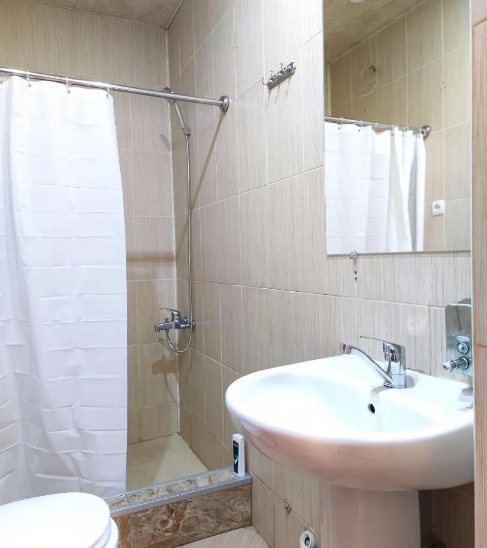 Palm Guesthouse Batumi Guest house